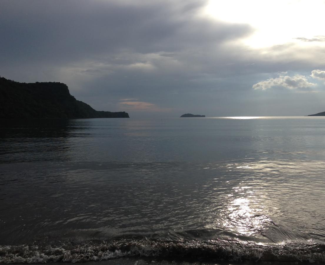 Calayo Beach Resort Nasugbu Dış mekan fotoğraf