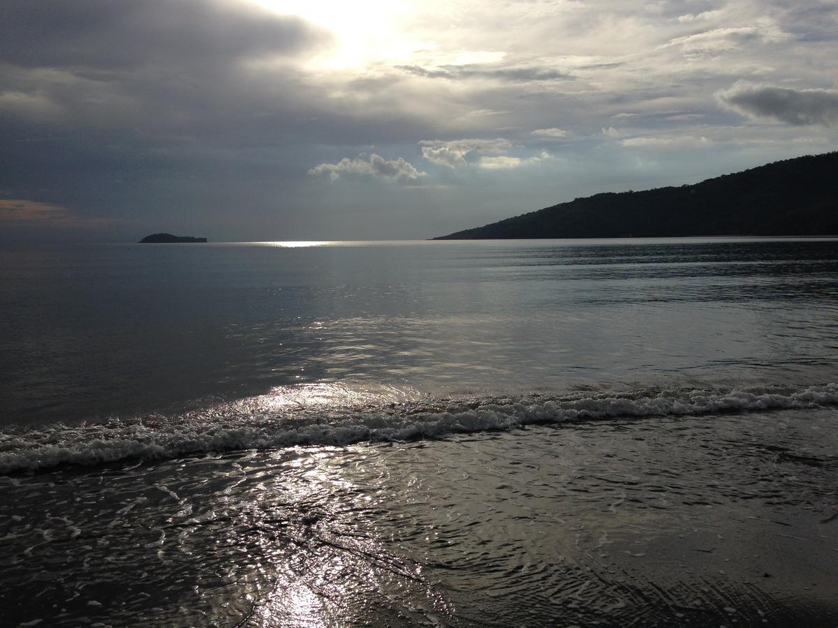 Calayo Beach Resort Nasugbu Dış mekan fotoğraf